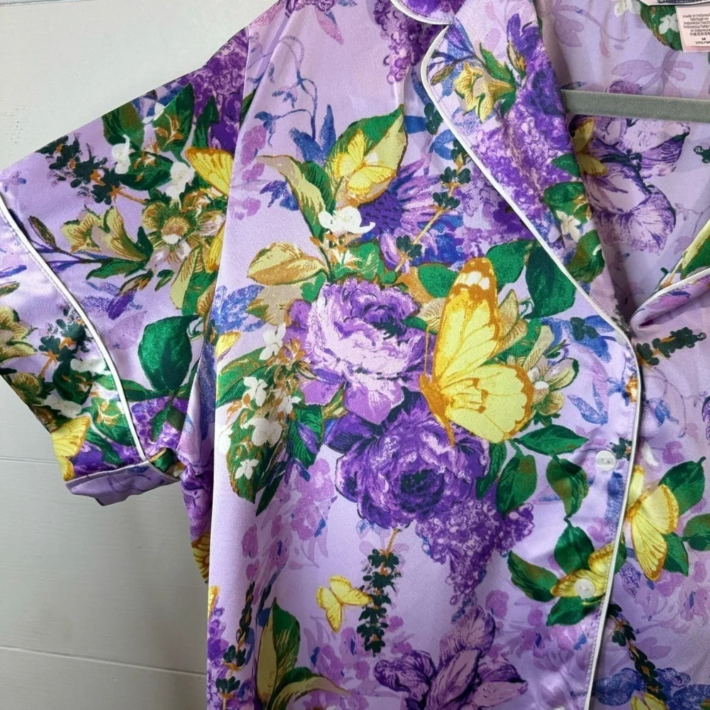 Victoria's Secret NWOT Floral Purple Satin Pajama Top Size Medium
